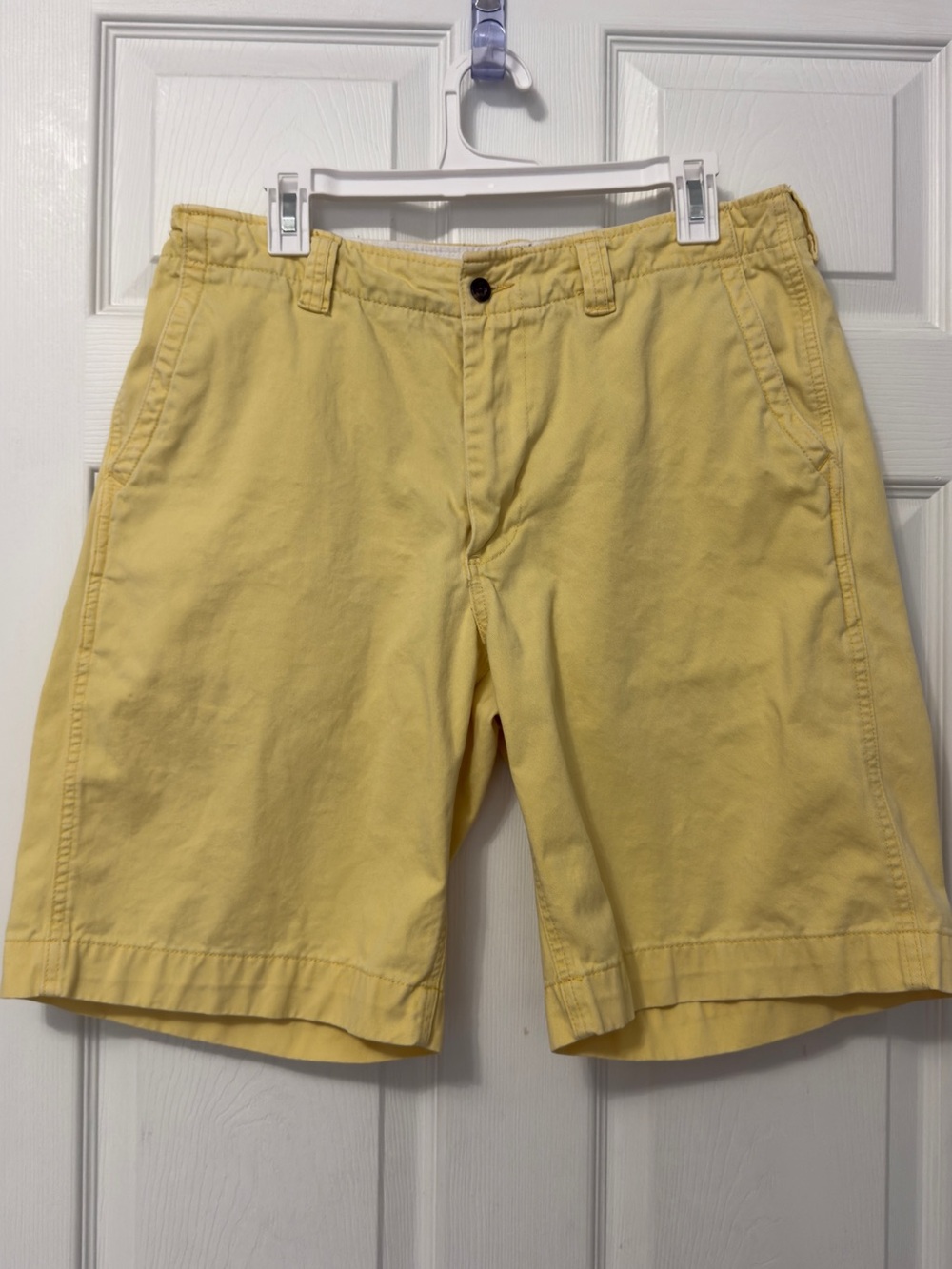 American Living Men’s Pale Yellow Flat Front Cotton Shorts